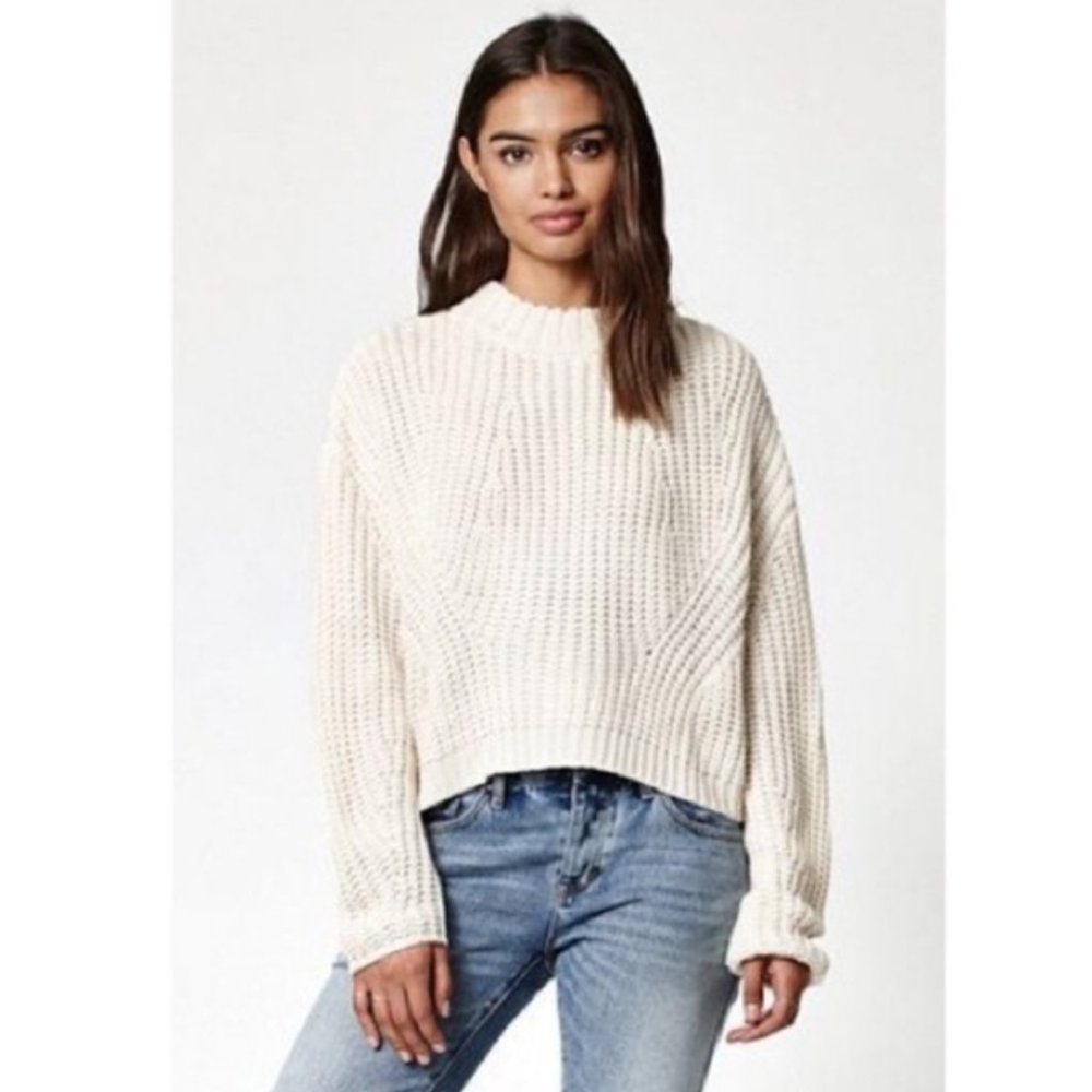 Kendall & Kylie Wide Oversized Sweater